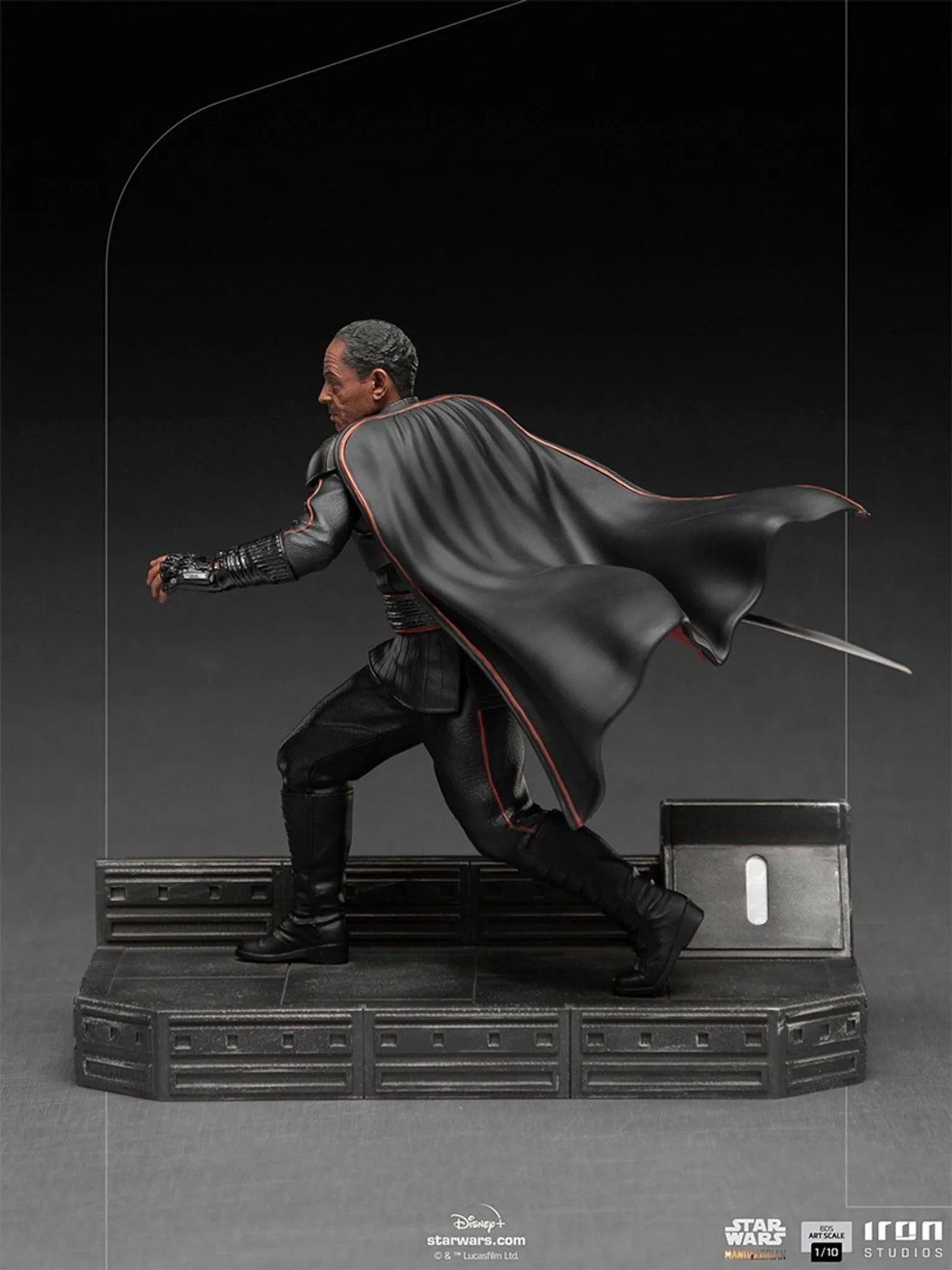 Iron Studios Star Wars 'The Mandalorian' Moff Gideon Statue