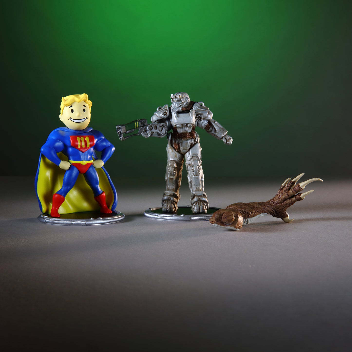 Fallout T-60 and Vault Boy (Power) Mini Figure Set