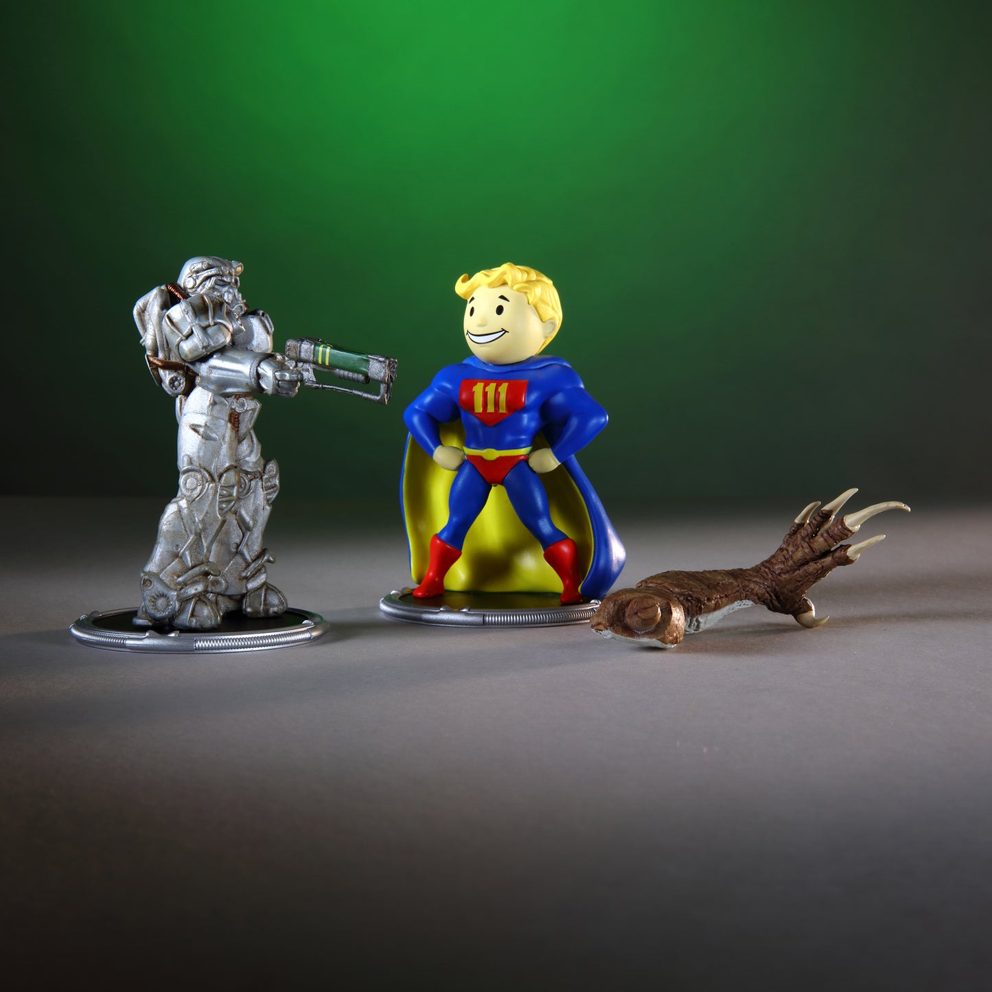 Fallout T-60 and Vault Boy (Power) Mini Figure Set