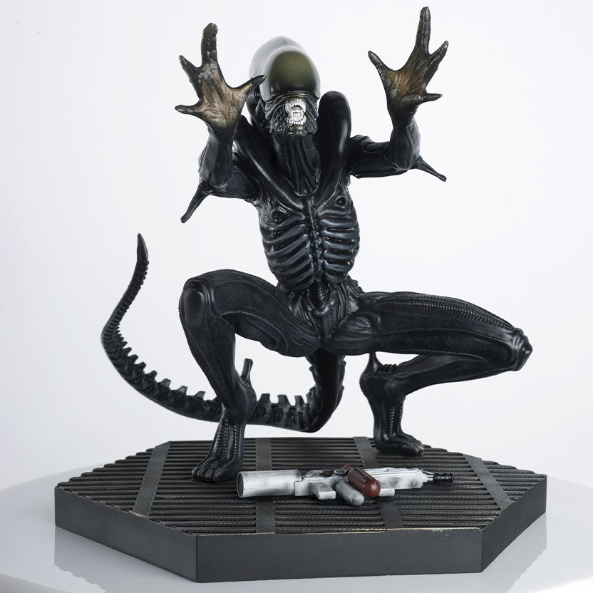 Alien Vent Attack Xenomorph