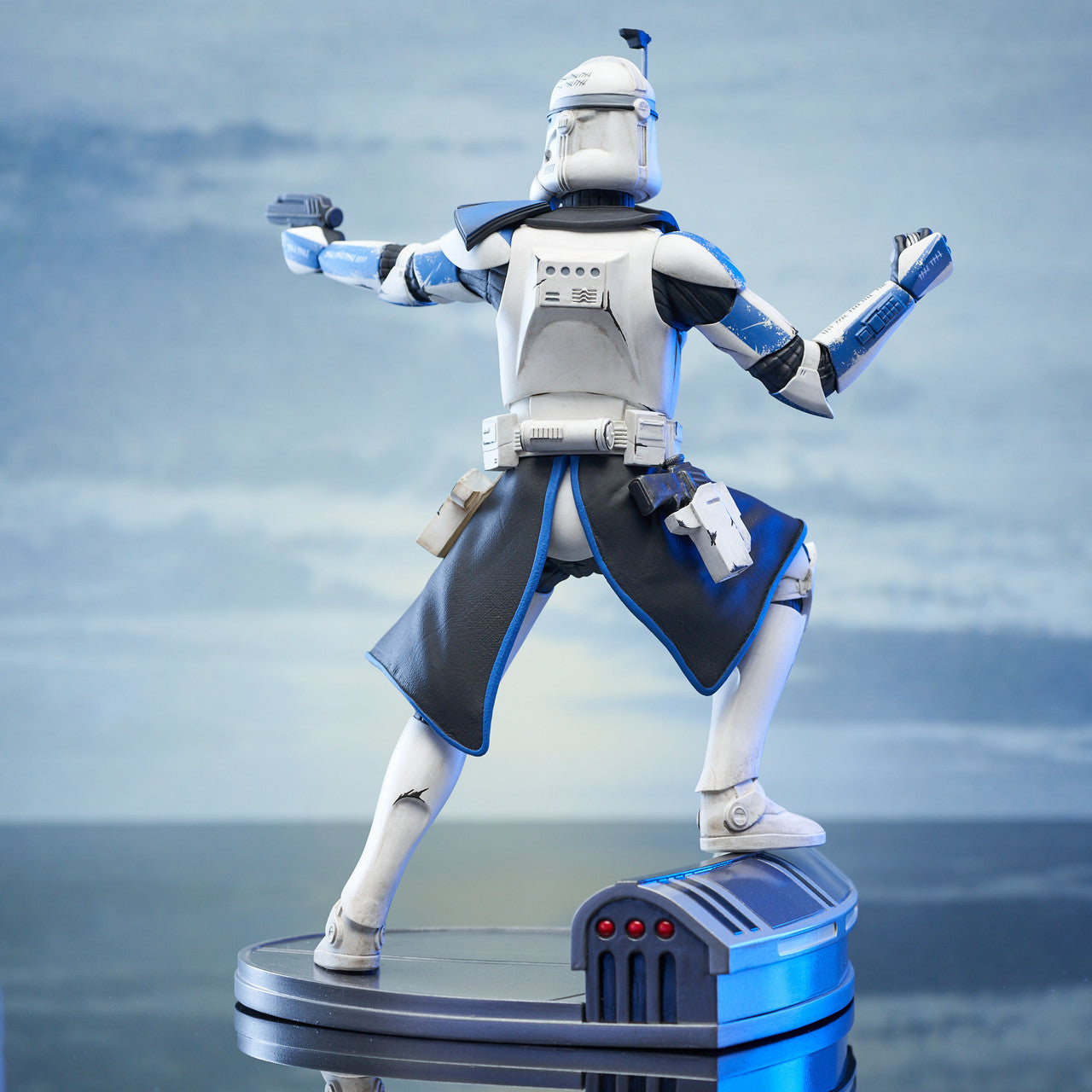 1/7th Premier Clone Wars Rex Statue