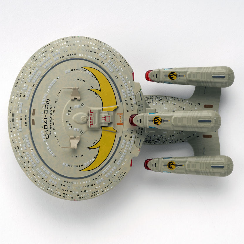 Star Trek Starship Replica  USS Enterprise NCC-1701-D Dreadnought 